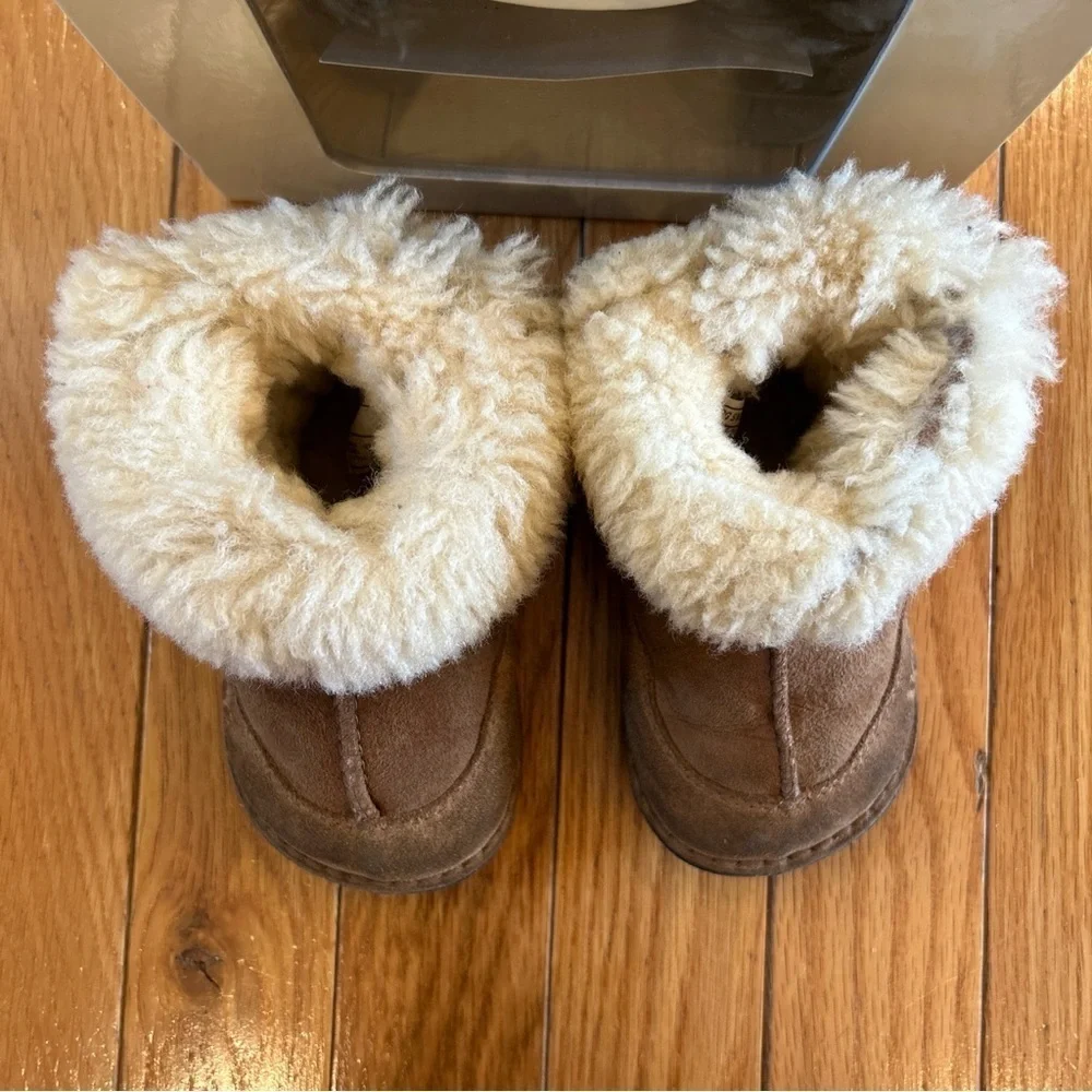 Ugg Boots 5206 Chestnut Brown Sheepskin Suede Warm Baby Boots Sz M 4/5 *RARE*